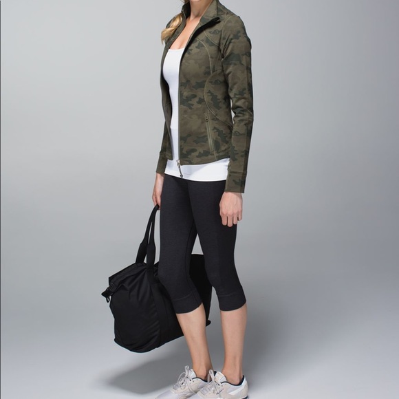 RARE Lululemon Camo Forme Jacket sz 10 - Picture 6 of 10